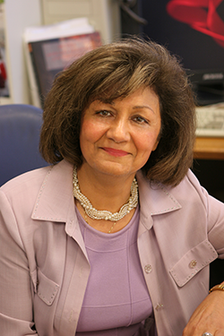 Manijeh Razeghi.png